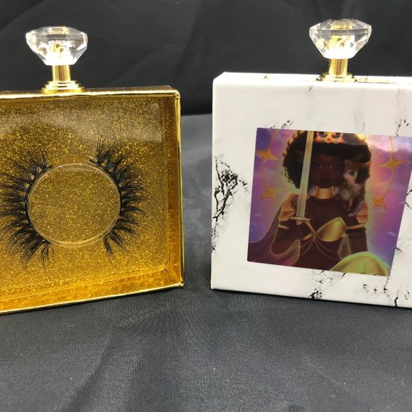 High Quality Reusable Natural Premium Strip Lashes 15mm - Picture 3 of 4